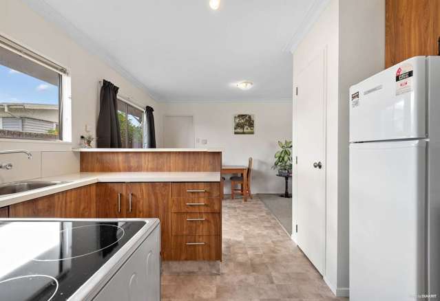 2/27A Scott Road Papakura_3