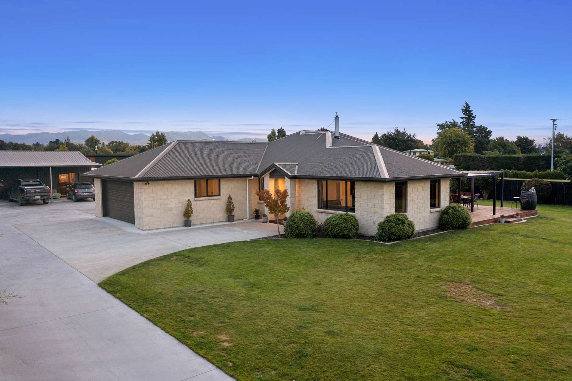 33 Birchwood Avenue Burleigh_0