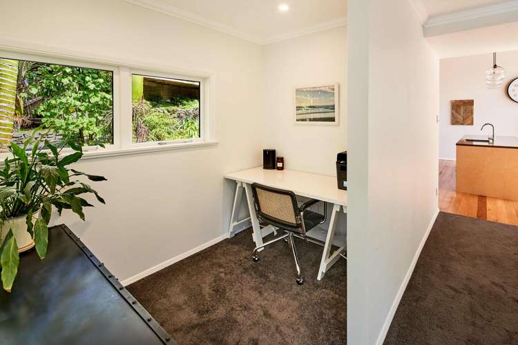 2 Huia Road Days Bay_10