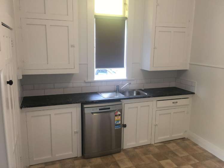 15 Kitchener Street 1055_3