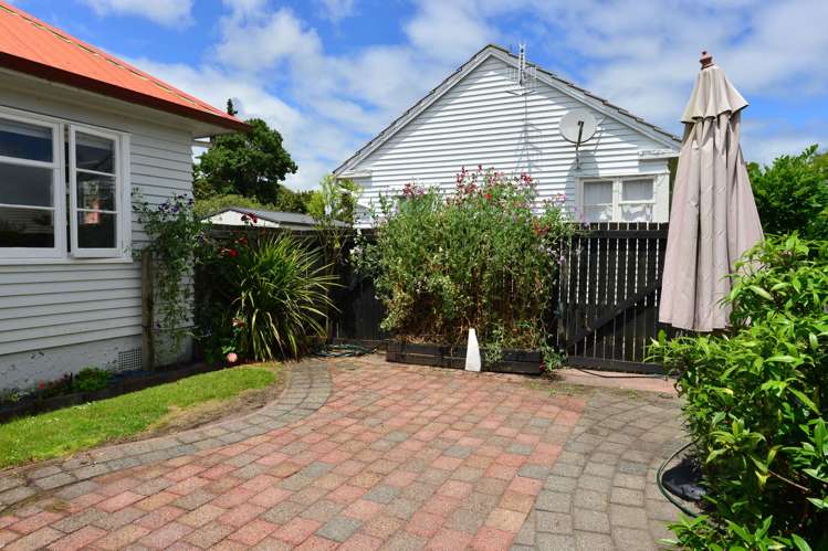 21 Galway Avenue Hamilton East_20