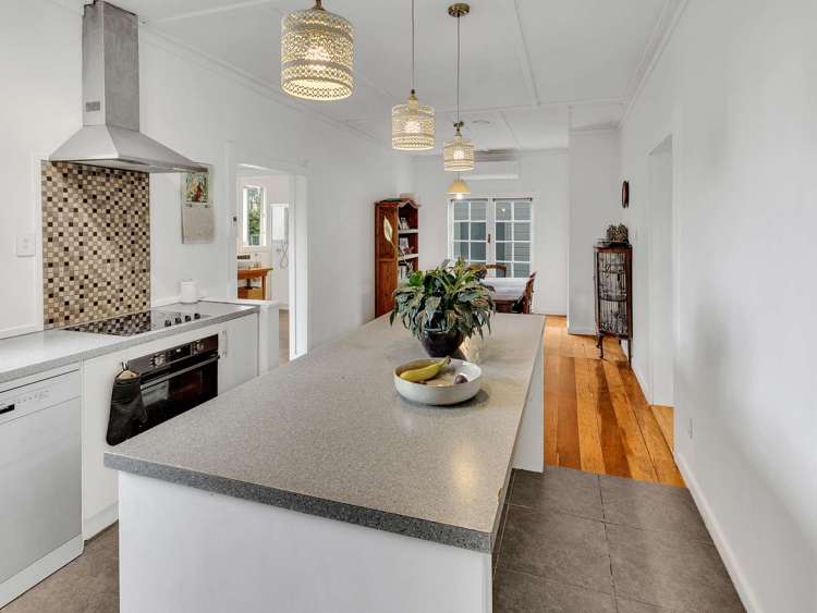 205 Sylvan Road Parkvale_9