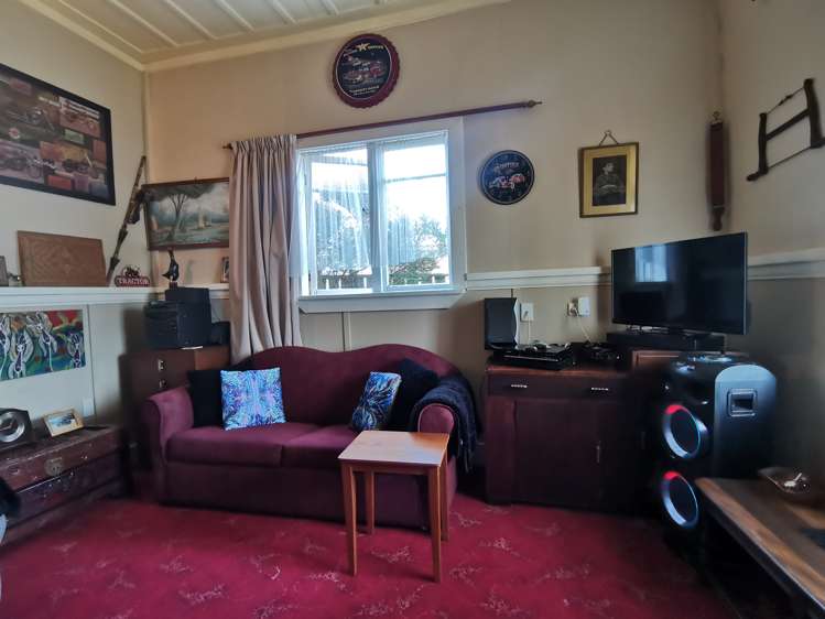 92 Bealey Street Hokitika_6