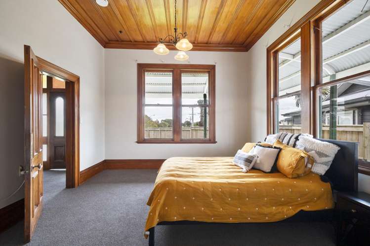 66 Bridge Street Bulls_8