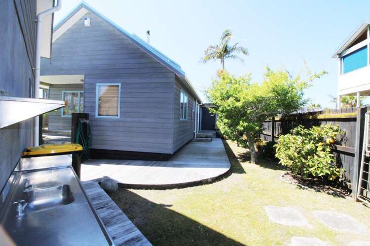 112 Corokia Place Matarangi_21