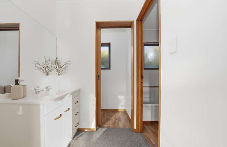 27 Newfield Drive Fairview Downs_7
