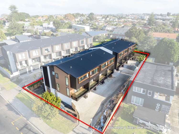 53 Court Crescent_3