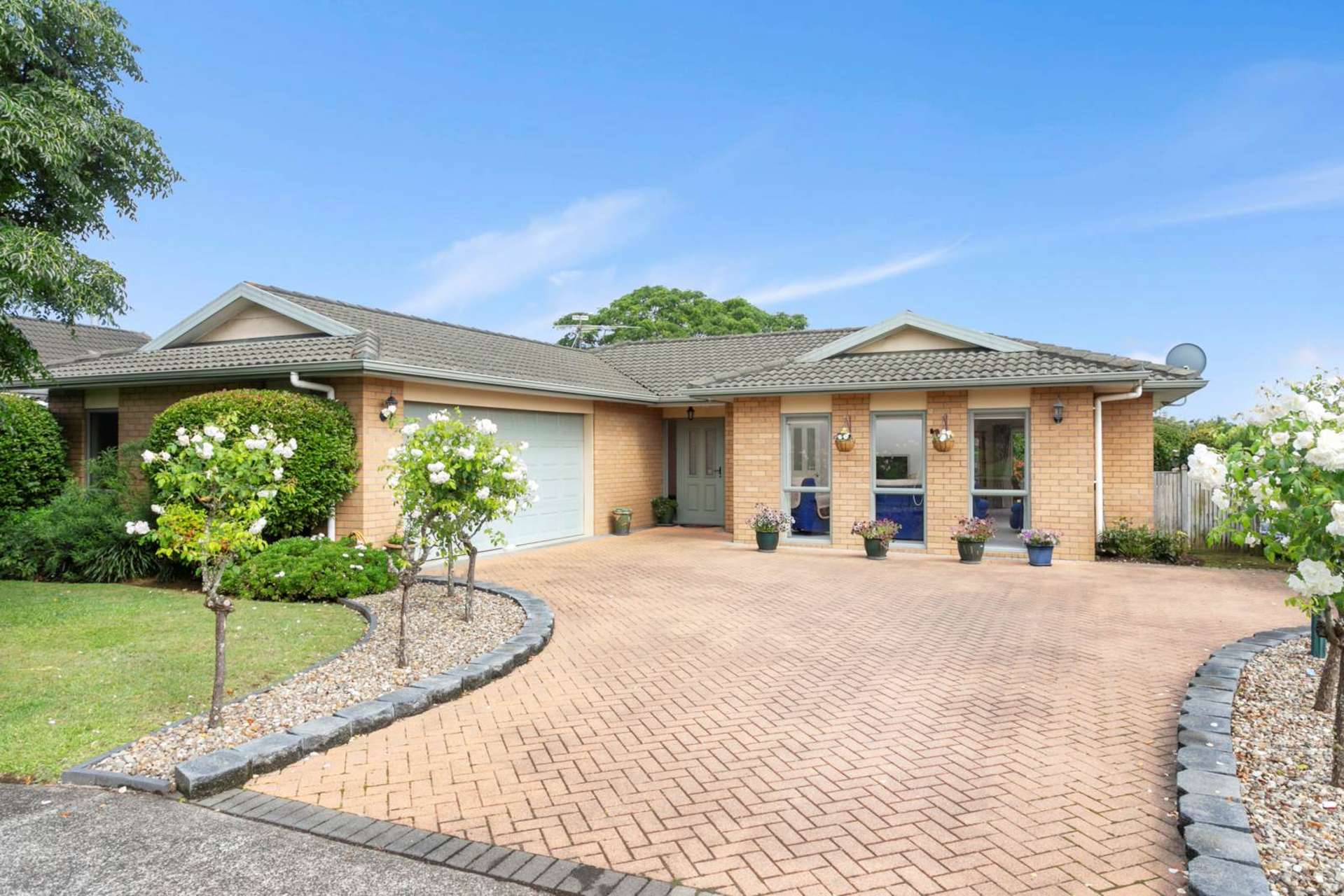 19 Castlehill Court Wattle Downs_0