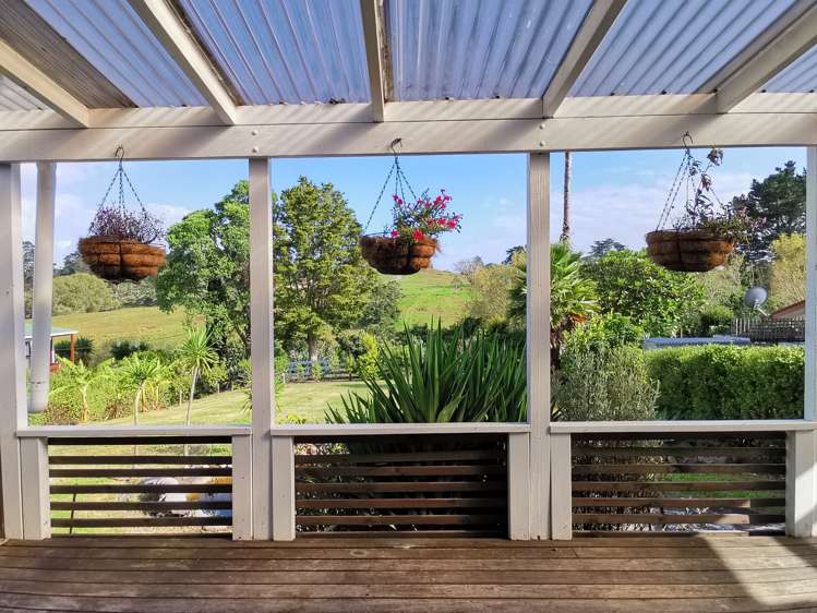 9 Whaka Road Maungaturoto_3