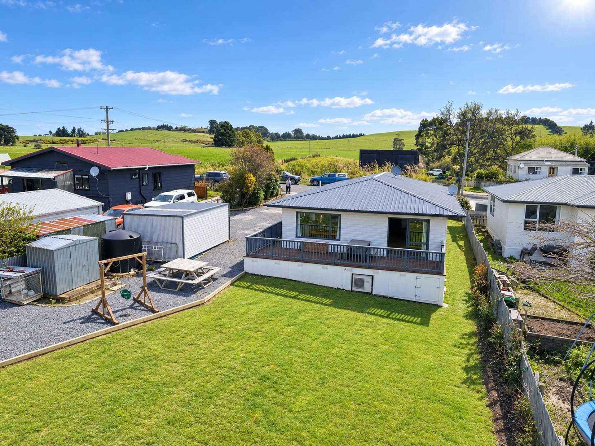 8 Macandrew Street Owaka_0