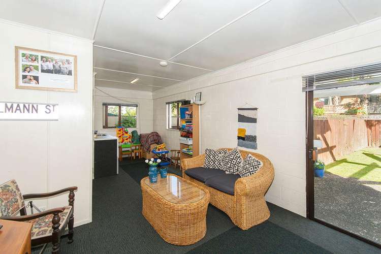 39 Nui Mana Place Te Atatu South_14