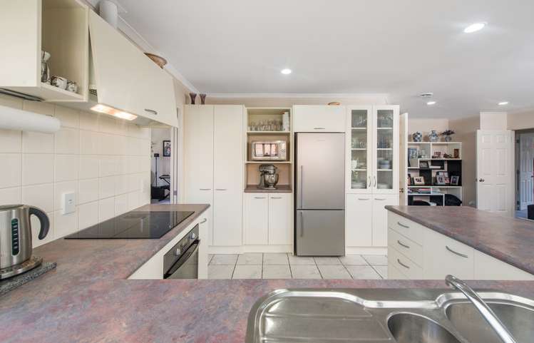 13 Ballybay Road East Tamaki_10