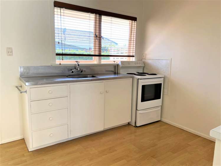 2/17 Frieston Road Milford_5