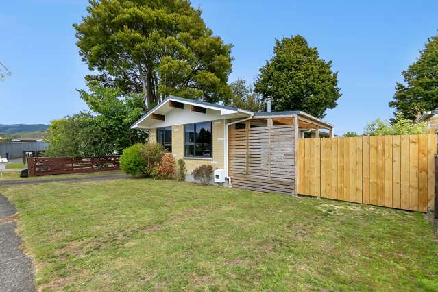 8 Kentucky Street Totara Park_3