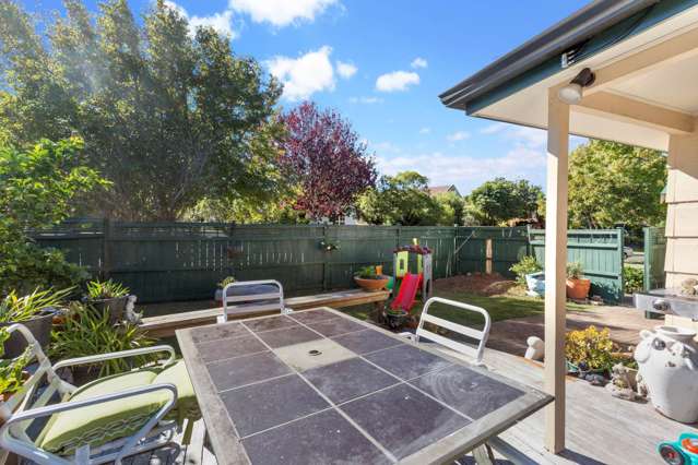 6 Orinda Close Botany Downs_3