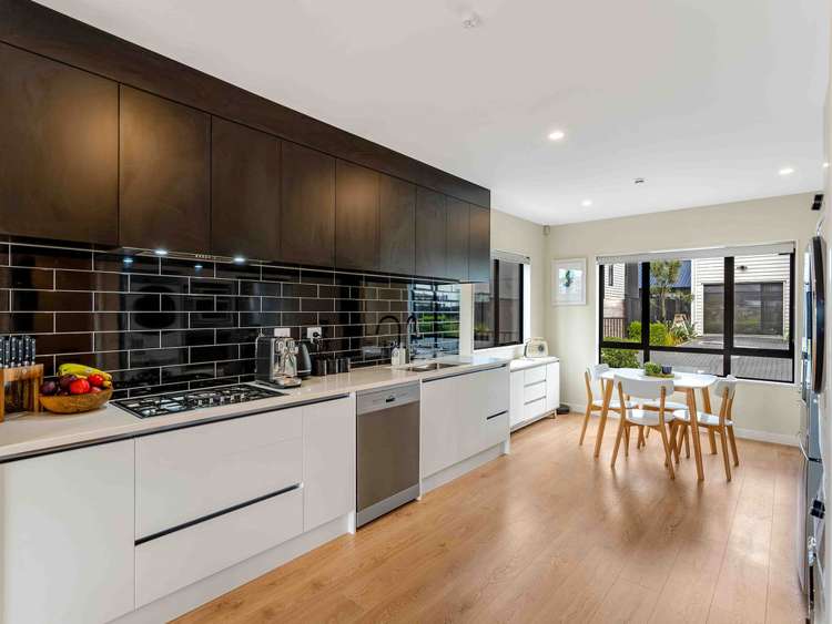 22a Lumbarda Drive Kumeu_6