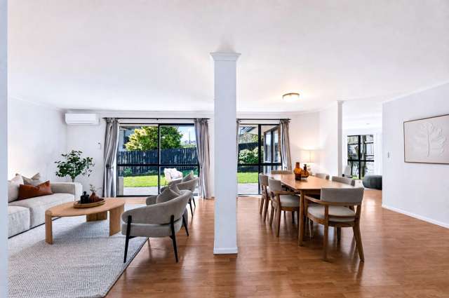 6 and 6A Red Oak Place Schnapper Rock_1