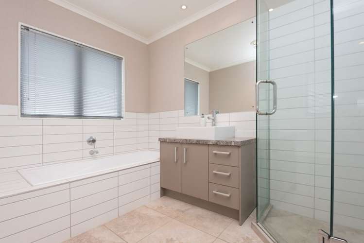 12 Hawkdun Drive Flat Bush_9