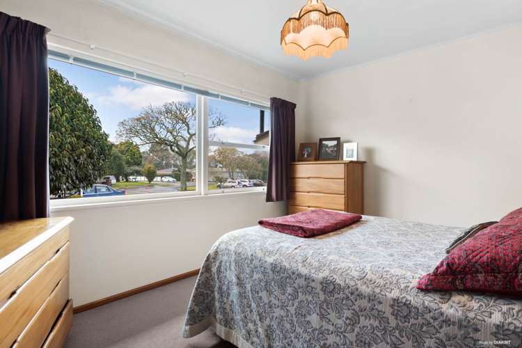 16 Crisp Avenue Pukekohe_10