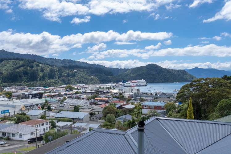 14 Broadway Picton_15