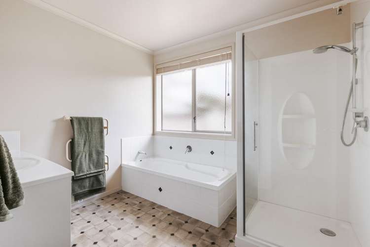 14 Kinder Place Ngongotaha Valley_14