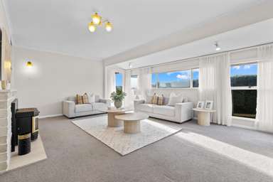 96 Moncks Spur Road_1