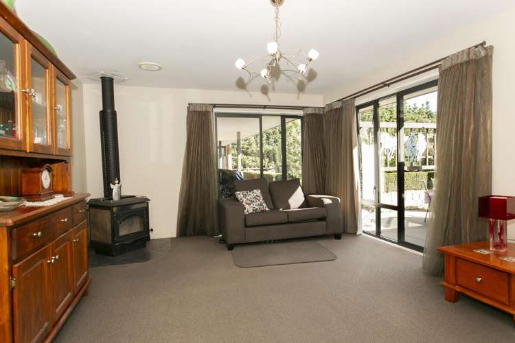 37 Mitcham Road Allenton_13