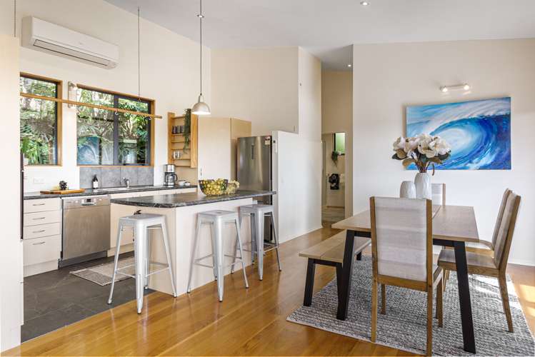 10 Huruhi Road Oneroa_8