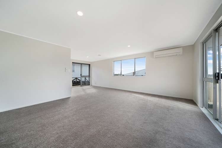 1/24a Waimumu Road Massey_11