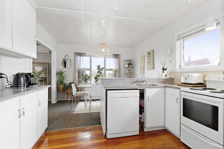 1 Huia Street Piopio_17