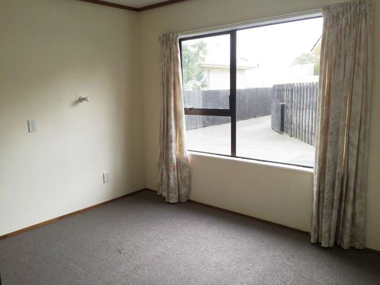 97 Portage Road New Lynn_5