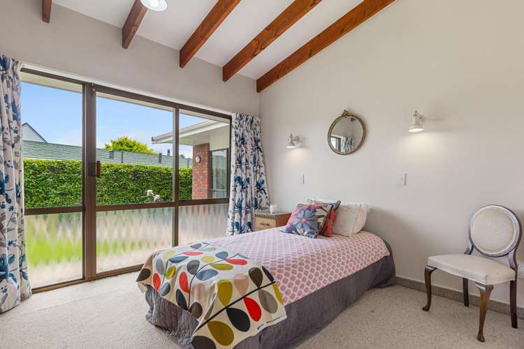 11 Stuart Street Levin_13