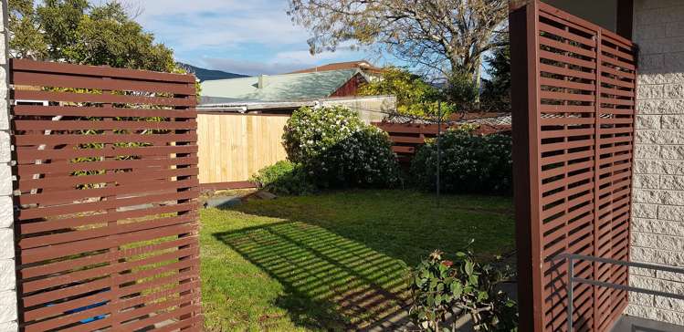 2/11 Leicester Street Stoke_22