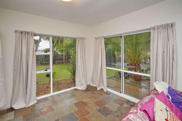 64 Dunns Avenue The Pines Beach_9