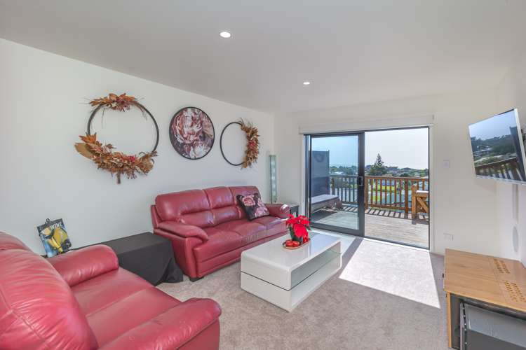 22 Taonui Street Waitarere Beach_17
