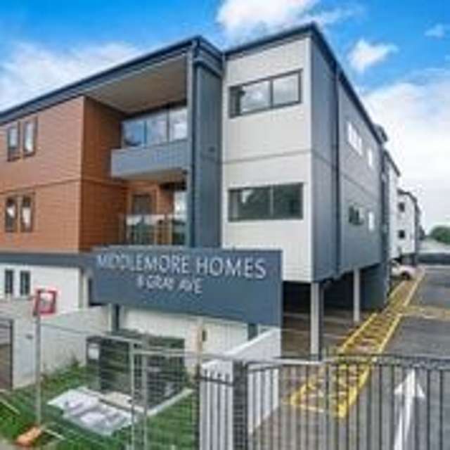 2 Bed Quality Apt+ Balcony/Parking-