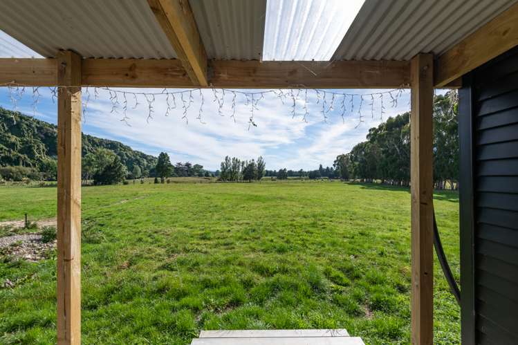 22 James Road Pahiatua_13