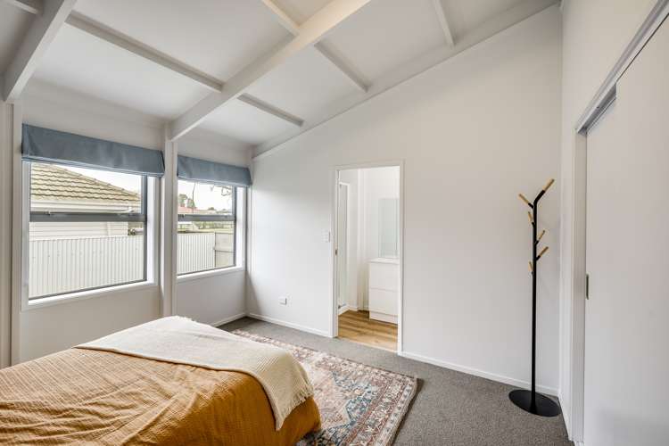 1012 Willowpark Road North Mayfair_13