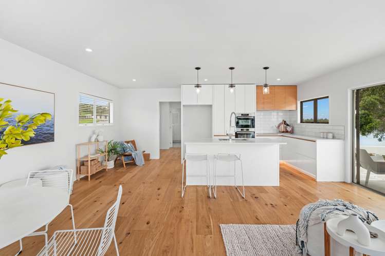 281 Cove Road Waipu_5