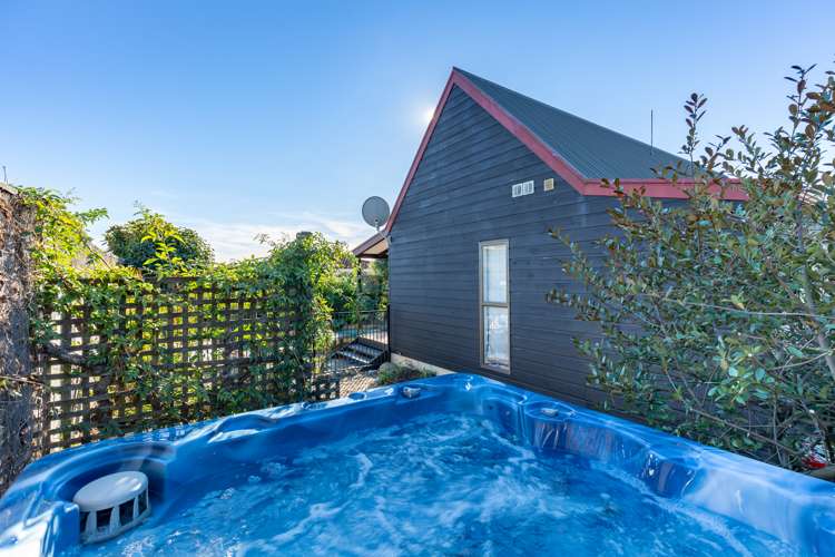 4 Newall Avenue Stoke_9