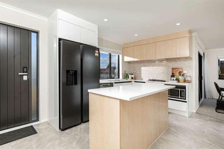 9a Kingdale Road Henderson_13