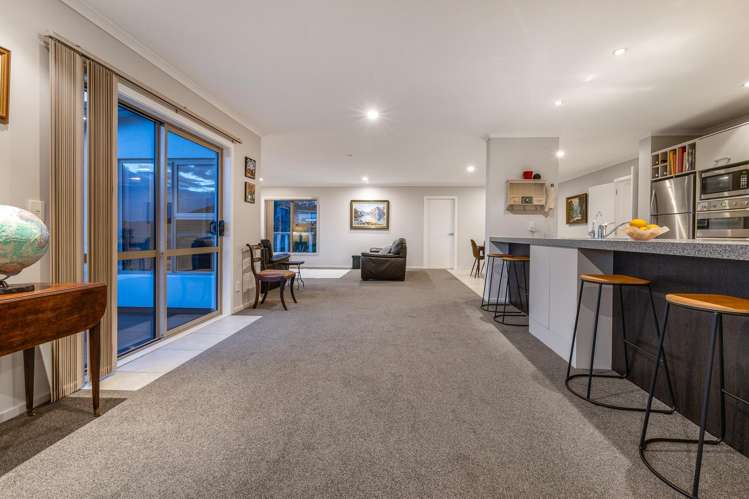 1 Greenstone Place Aotea_13