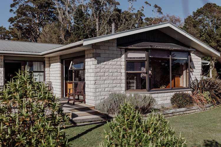 987 State Highway 6 Camerons_16