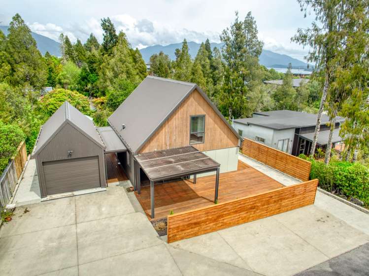 4 Red Harper Place Moana / Lake Brunner_1