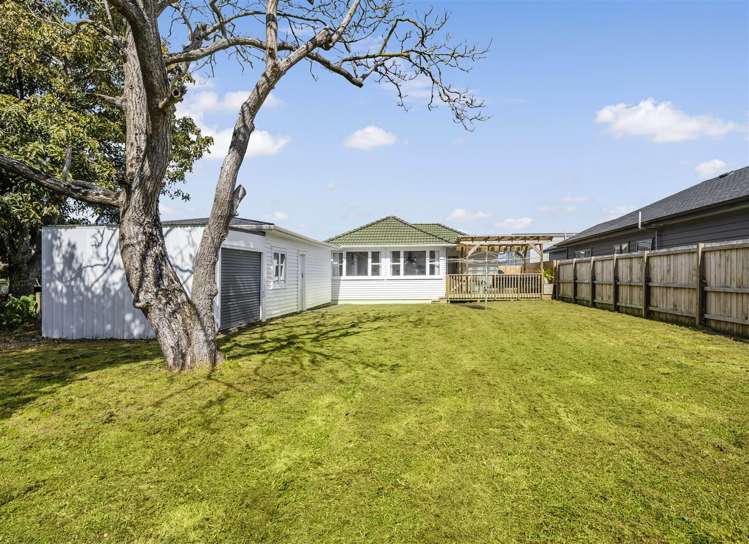 15 Waione Avenue Te Atatu Peninsula_19