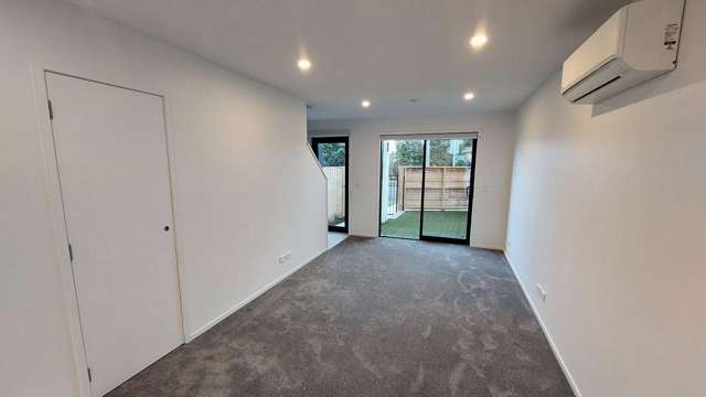8/21 Awaroa Road Sunnyvale_1