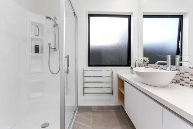 6 Siren Street Wainui_12