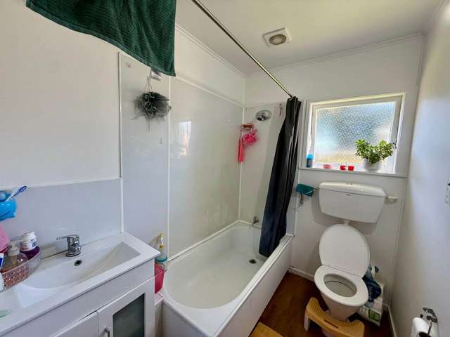 2/8 Hooker Place Papatoetoe_4