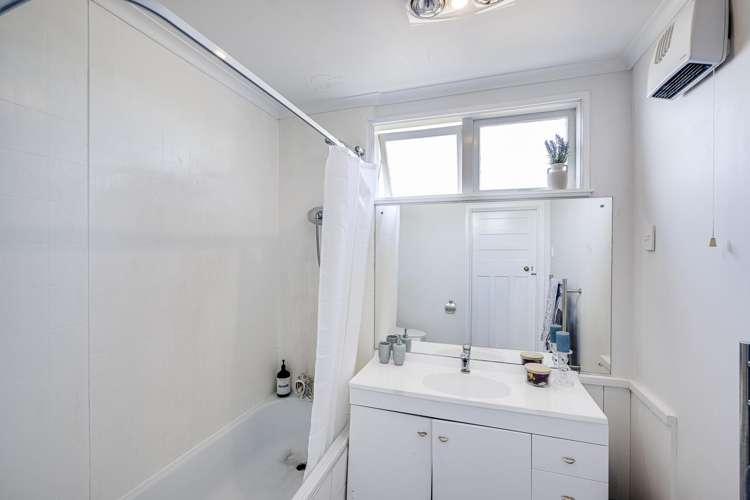 509 Saint Aubyn Street East Hastings_9