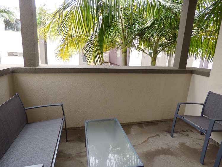 36b/21 Hunters Park Drive Three Kings_9